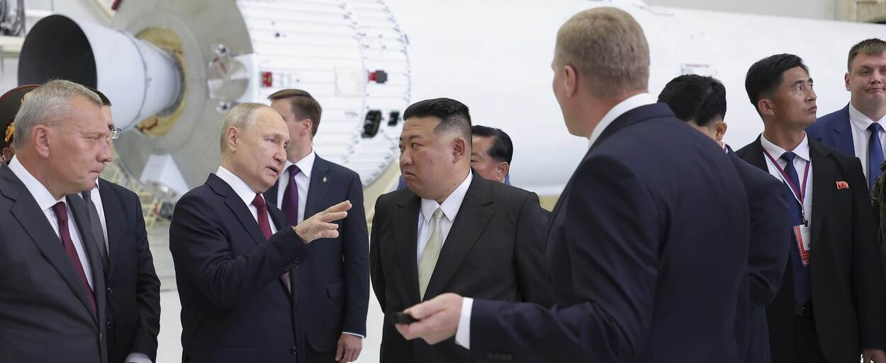 De Noord-Koreaanse Kim Jong-Un bezoekt Vladimir Poetin