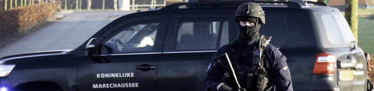 Auto van de koninklijke marechaussee