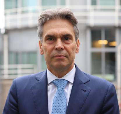 Directeur-generaal AIVD: Dick Schoof