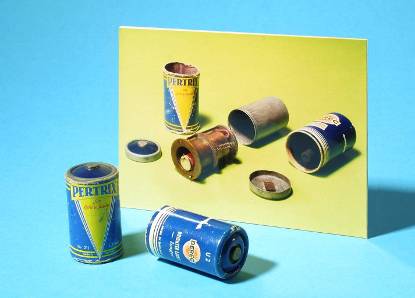 Batterij geprepareerd voor opbergen filmrollen